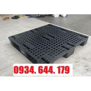 Pallet nhựa Hồ Chí Minh thanh lý giá gốc